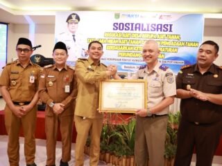 Bupati Andi Rudi Tekankan Pentingnya Pengelolaan Aset Tanah Desa yang Aman dan Sah Secara Hukum